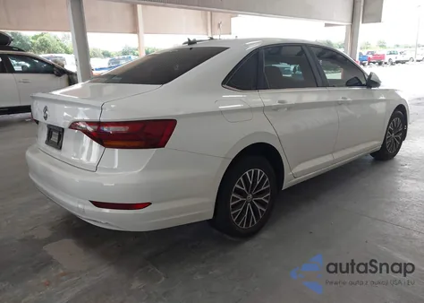 2019 Volkswagen Jetta 1.4T R-Line/1.4T S/1.4T Se z USA, uszkodzony, nr VIN 3VWC57BU0KM056895